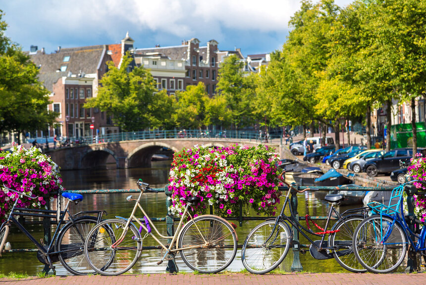 lacné letenky amsterdam